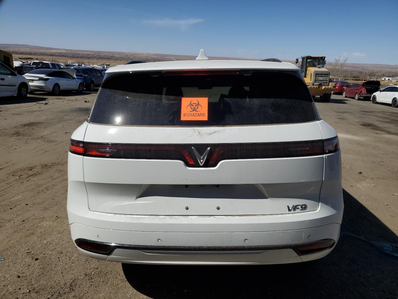 2024 VINFAST TRADING AND PRODUCTION LLC VF 9 PLUS VIN:RLLV2CJA8RH001233