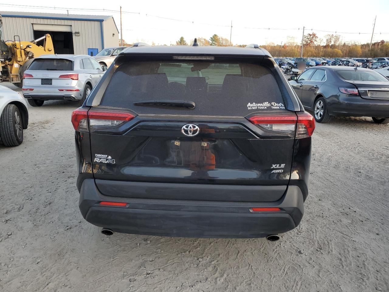 2023 TOYOTA RAV4 XLE PREMIUM VIN:JTMA1RFV3PD094466