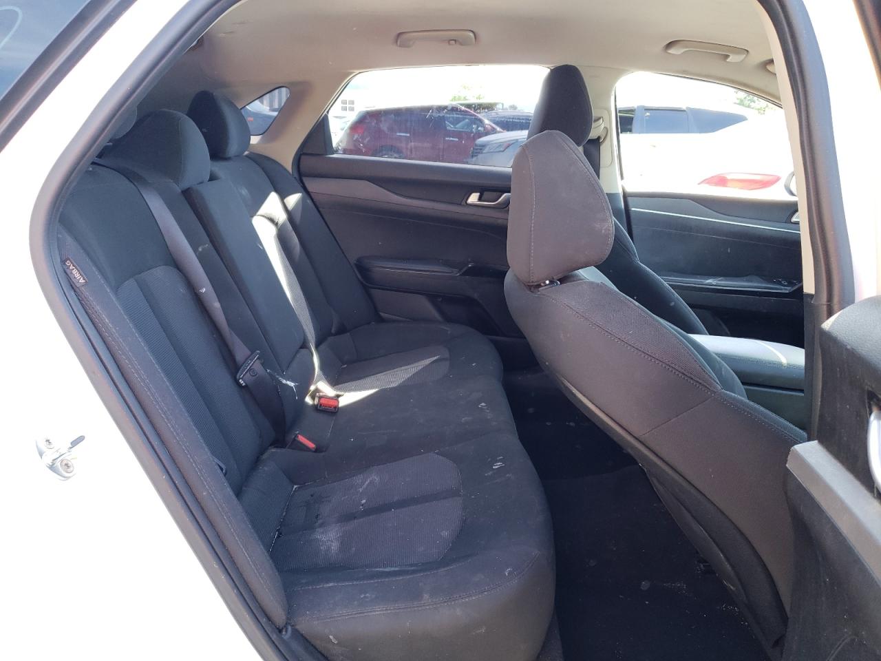 2022 KIA K5 LXS VIN:5XXG14J21NG136209
