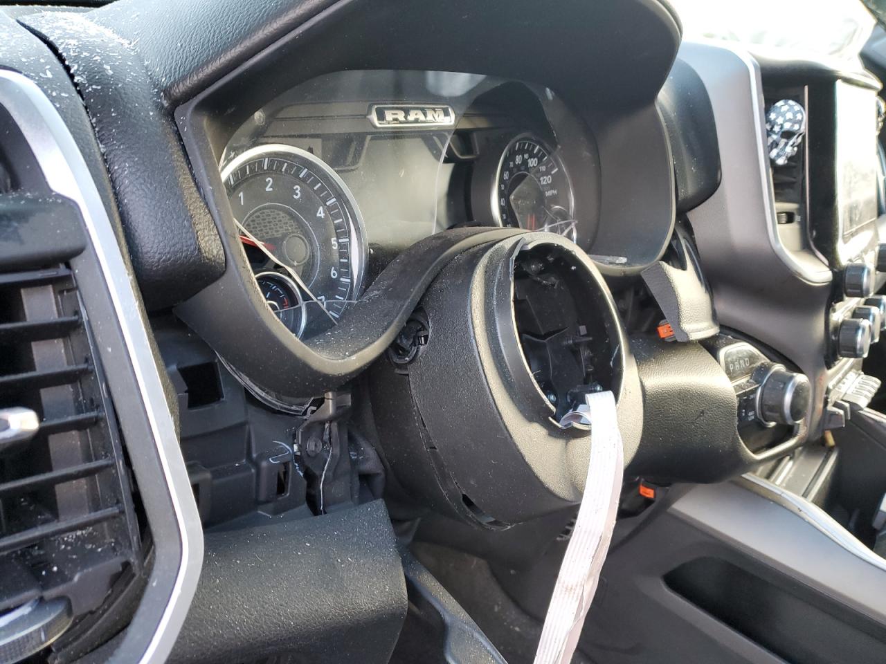2022 RAM 1500 BIG HORN/LONE STAR VIN:1C6SRFBT0NN141502