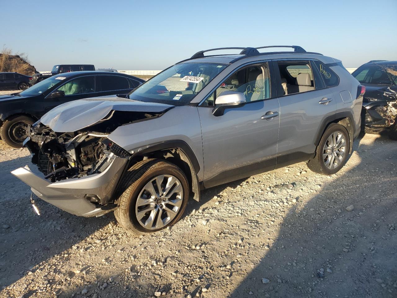 2024 TOYOTA RAV4 XLE PREMIUM VIN:2T3C1RFV6RC262519