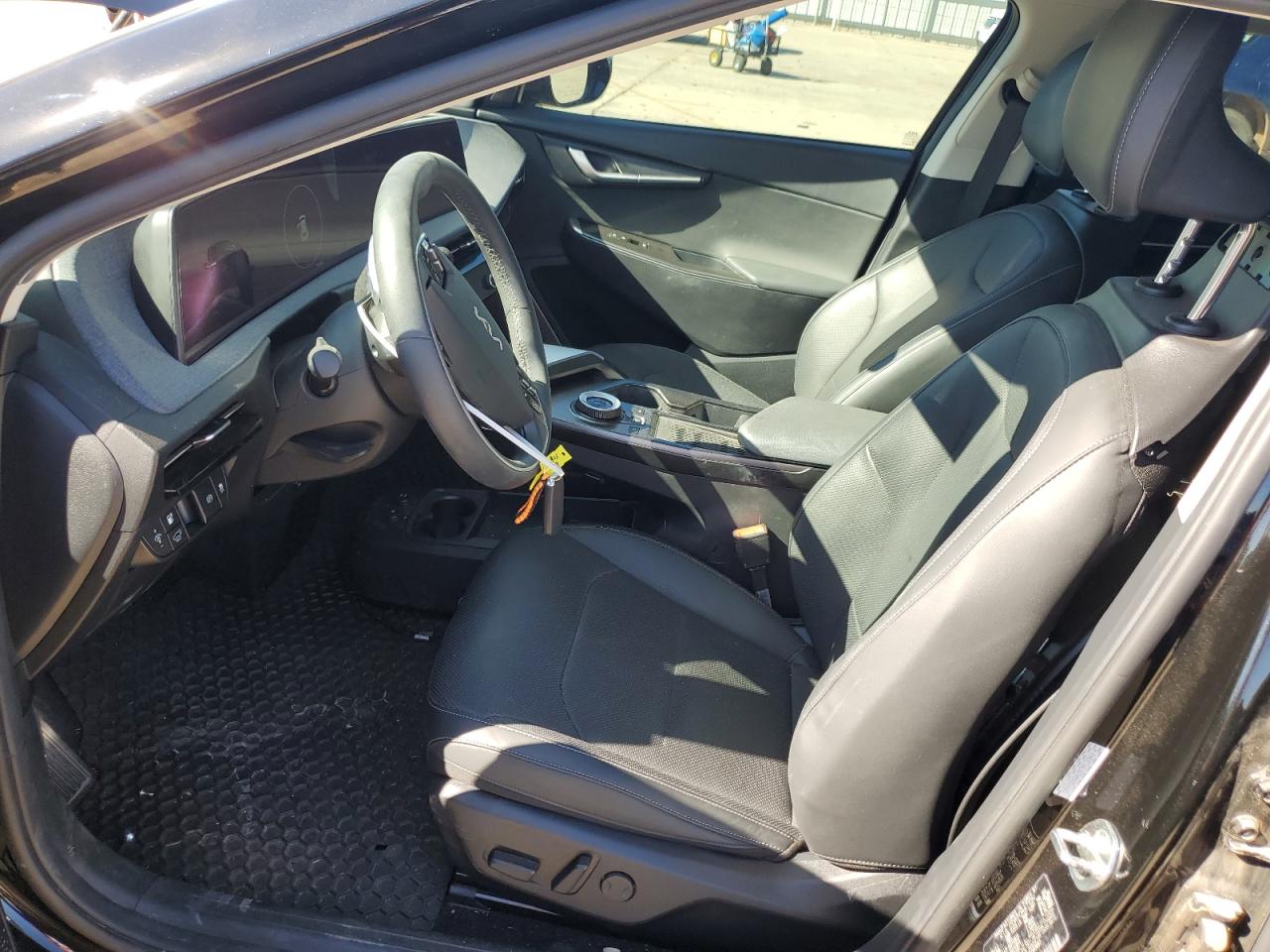 2022 KIA EV6 LIGHT VIN:KNDC34LA7N5083663