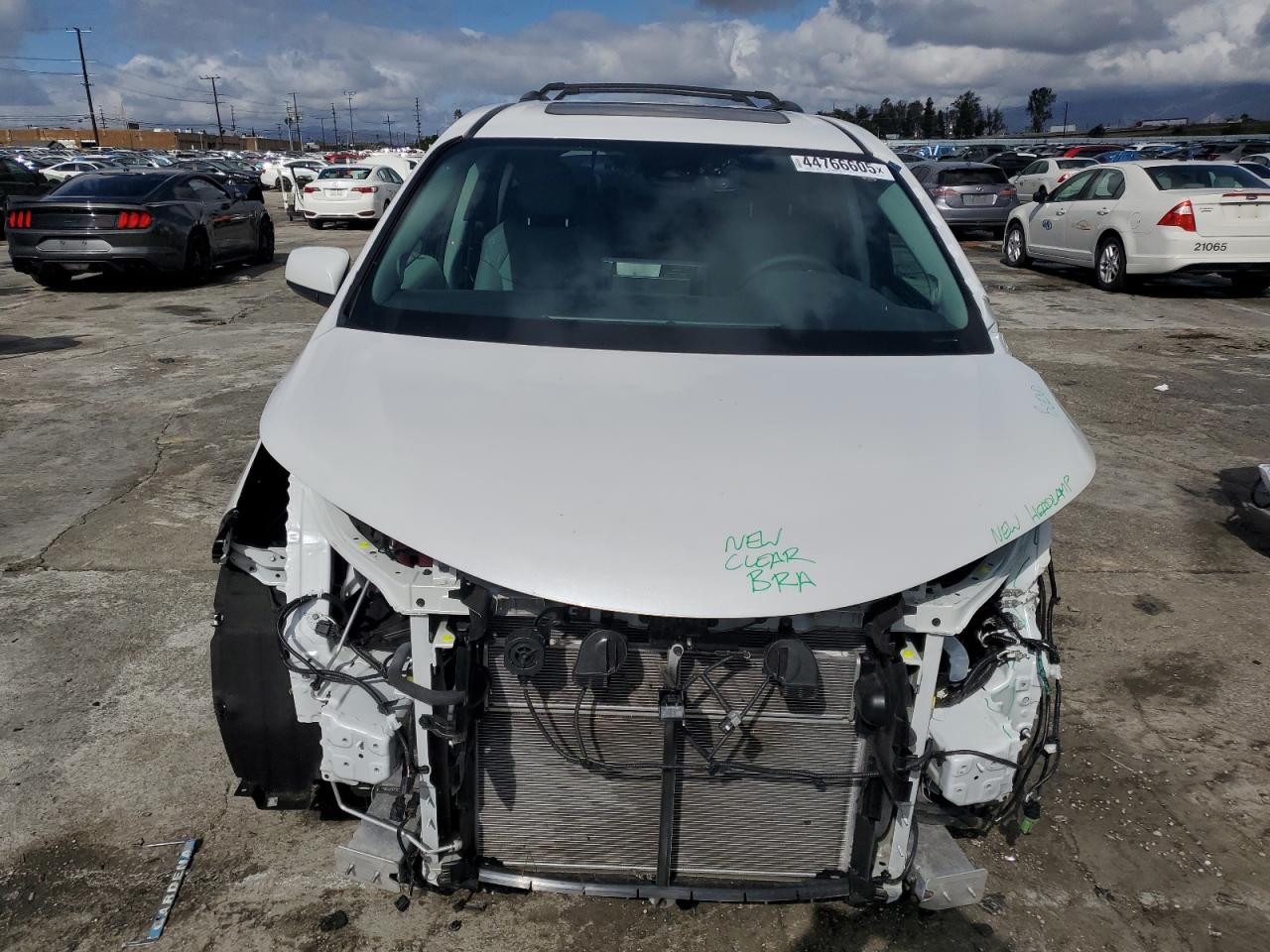 2023 TOYOTA SIENNA XLE VIN:5TDJRKEC2PS174278