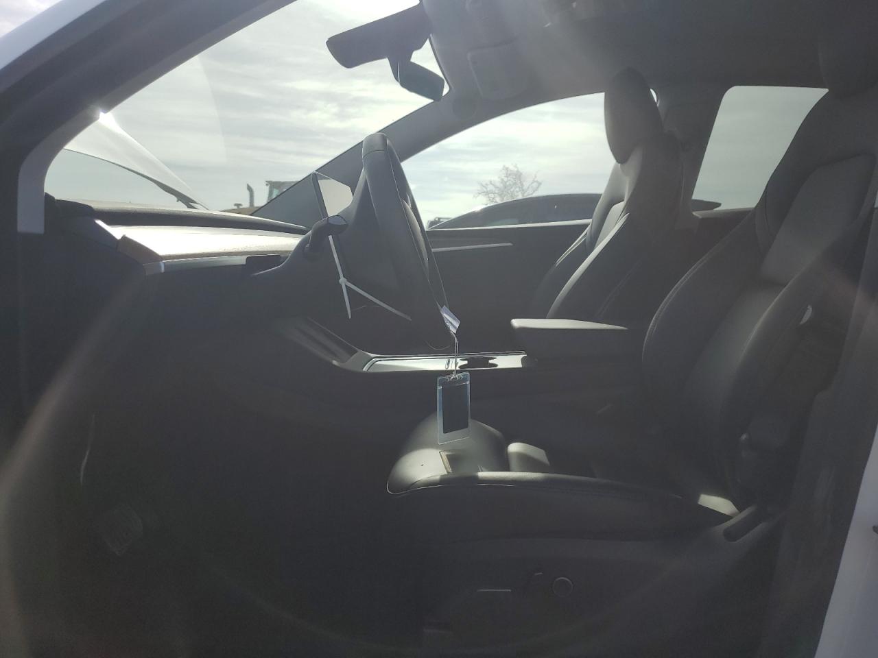 2023 TESLA MODEL Y  VIN:7SAYGDEE9PA119249