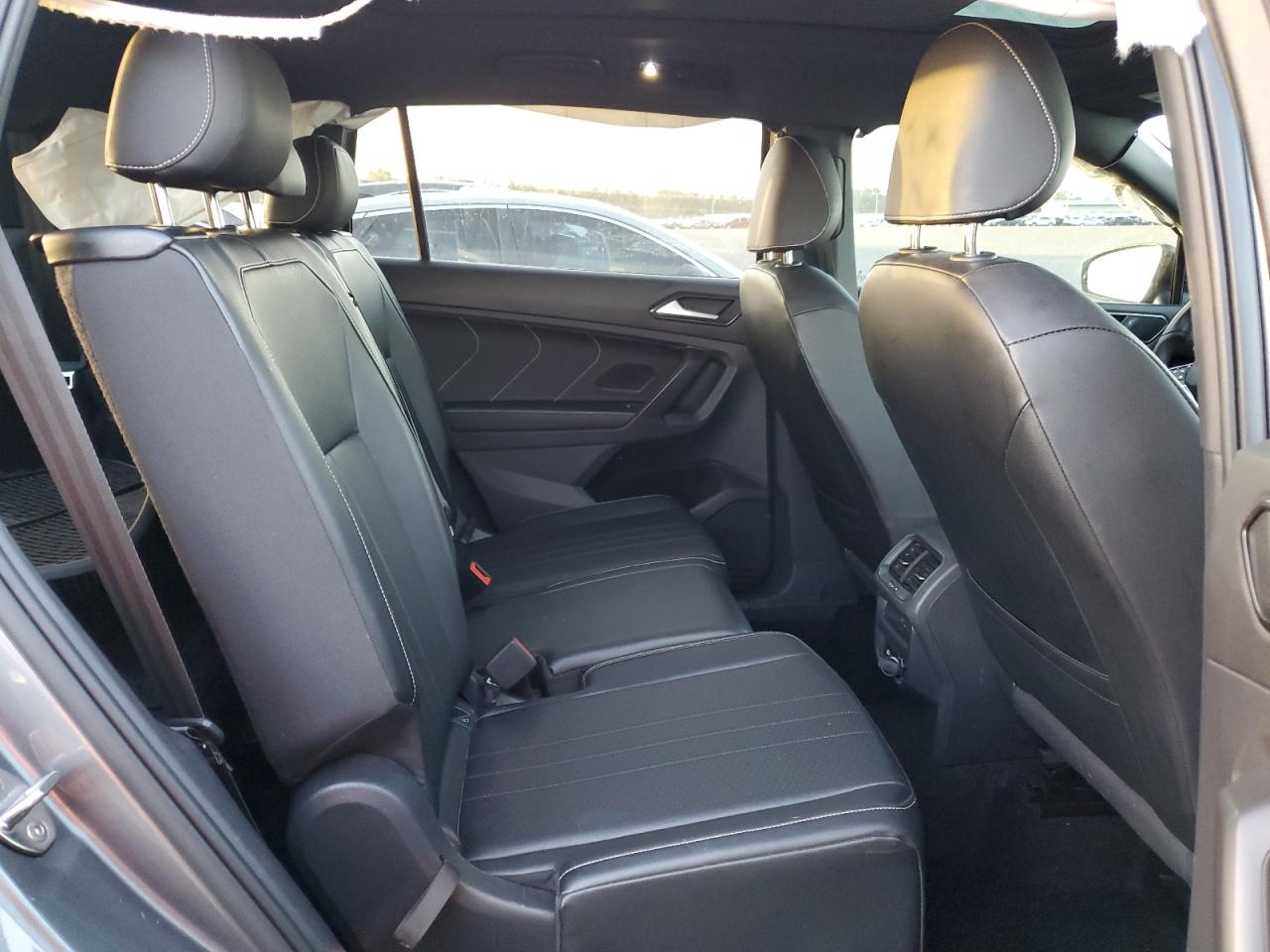 2022 VOLKSWAGEN TIGUAN SE R-LINE BLACK VIN:3VVCB7AXXNM046596