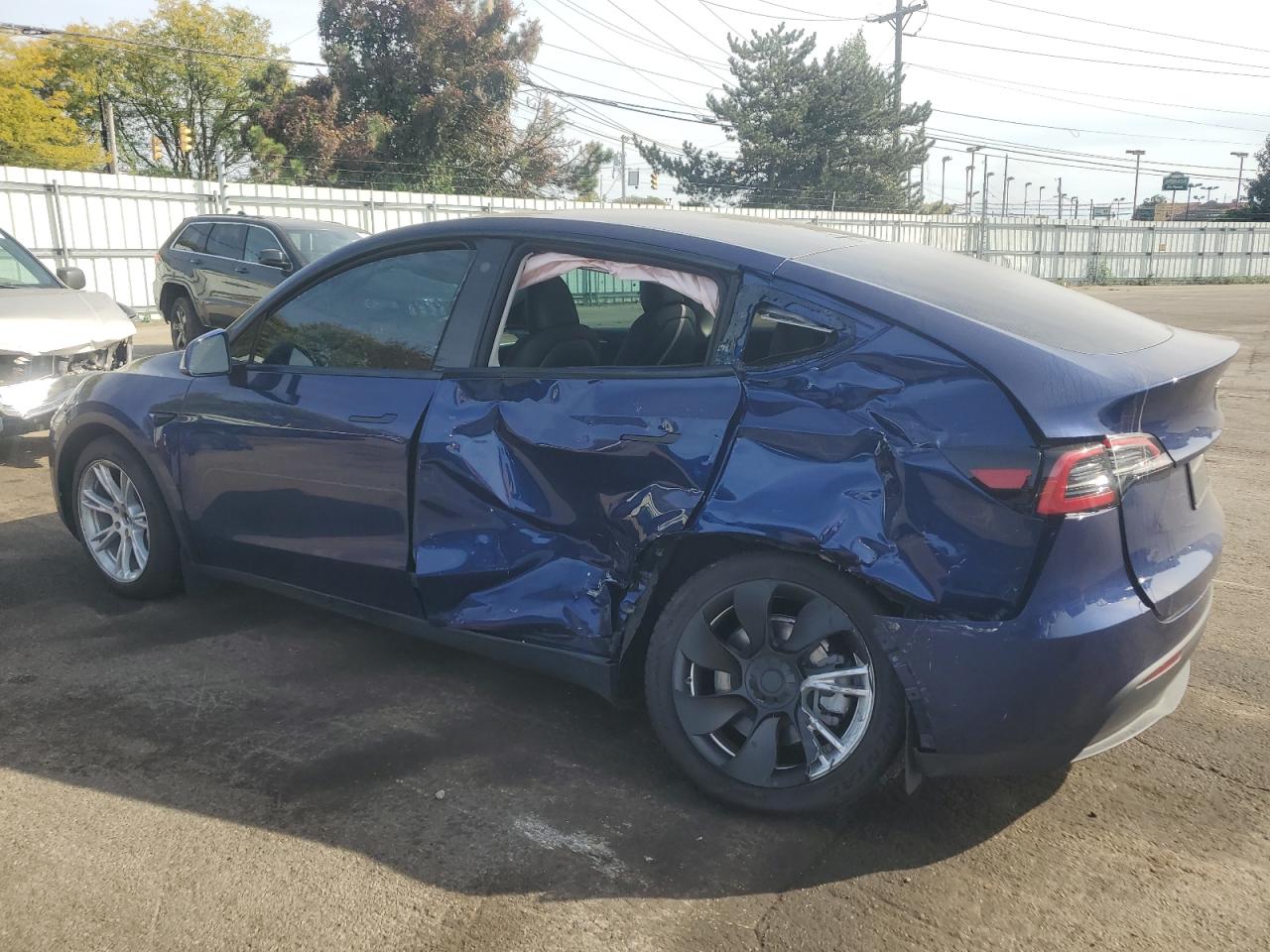 2023 TESLA MODEL Y  VIN:7SAYGDEE5PF787049