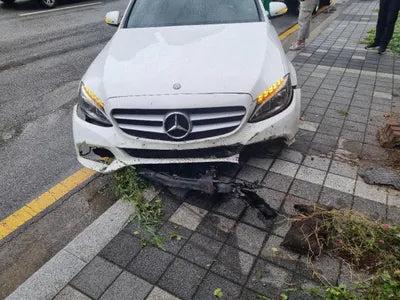 2015 Mercedes-Benz C 200 VIN: