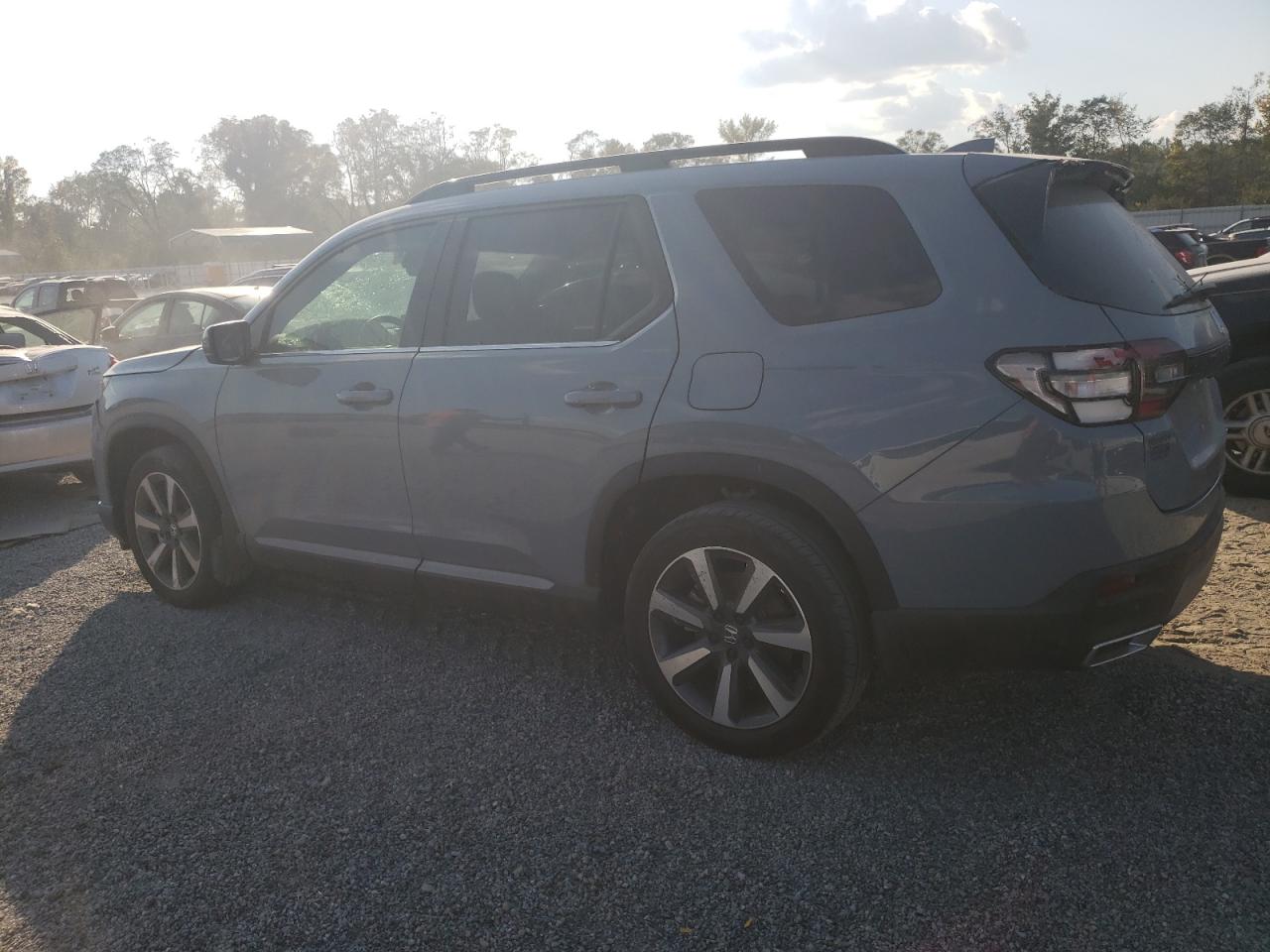 2024 HONDA PILOT TOURING VIN:5FNYG2H70RB015463