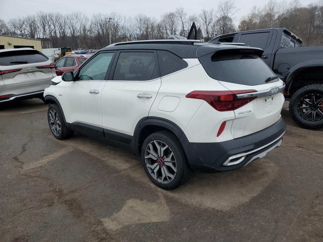 2022 KIA SELTOS SX VIN:KNDETCA23N7299979