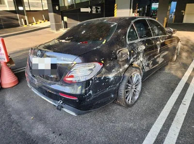 2018 Mercedes-Benz E 300 VIN: