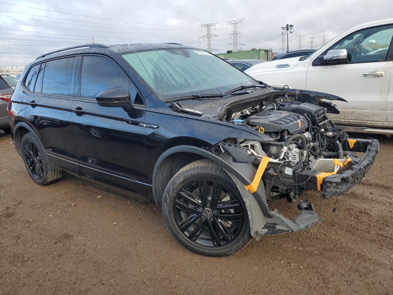 2022 VOLKSWAGEN TIGUAN SE R-LINE BLACK VIN:3VV8B7AX2NM148304
