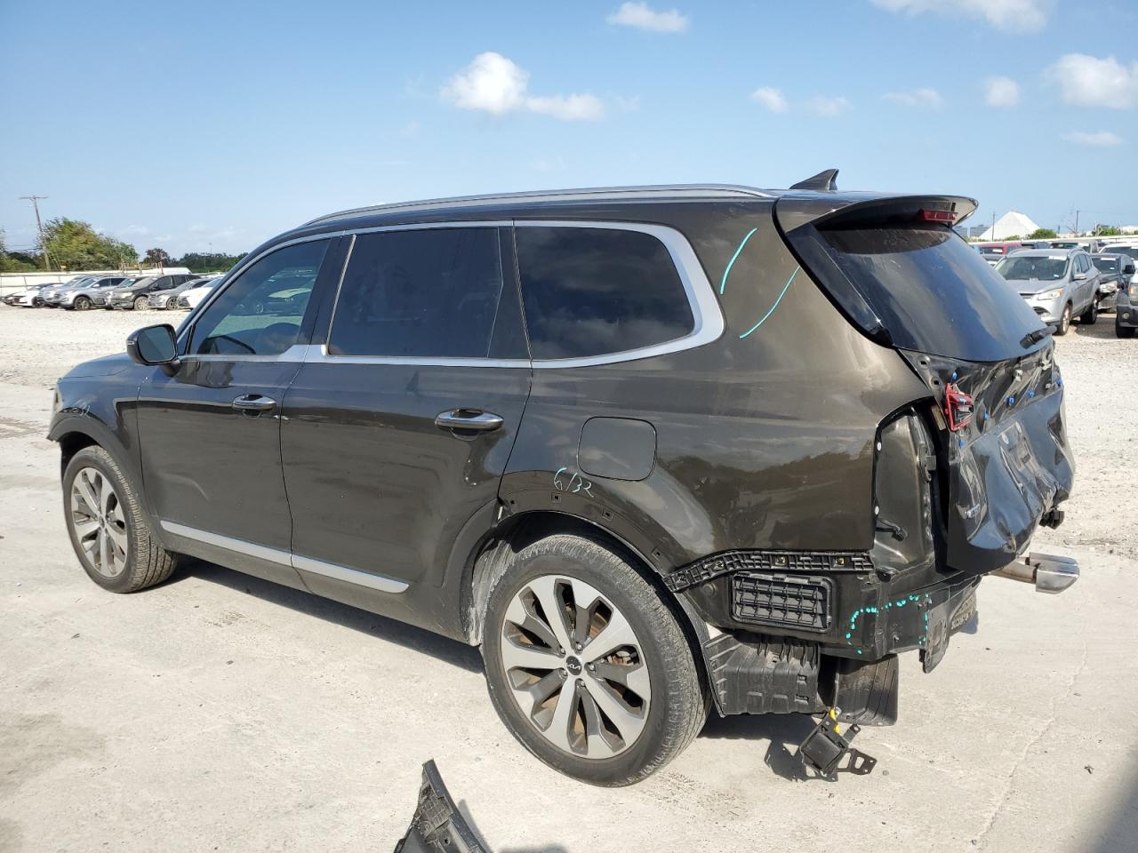 2022 KIA TELLURIDE S VIN:5XYP6DHC0NG212417