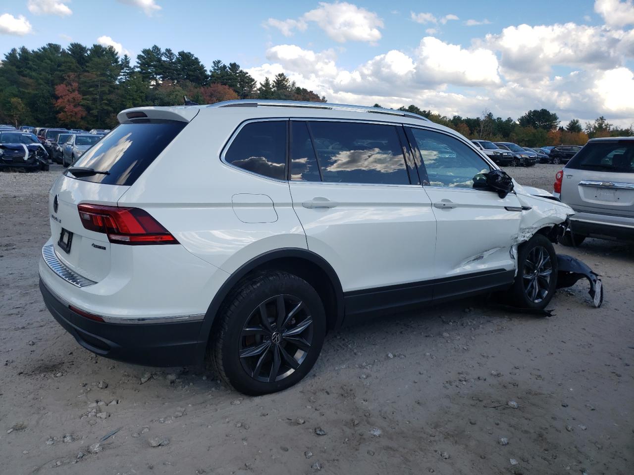 2023 VOLKSWAGEN TIGUAN SE VIN:3VVMB7AX2PM027824