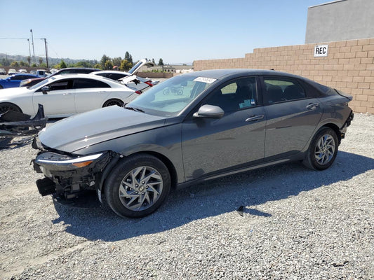 2024 HYUNDAI ELANTRA BLUE VIN:KMHLM4DJ3RU104768