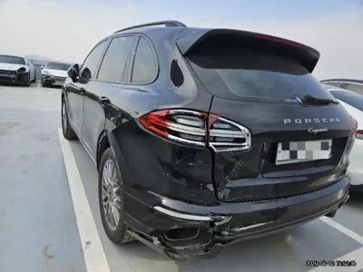 2016 Porsche Cayenne VIN: