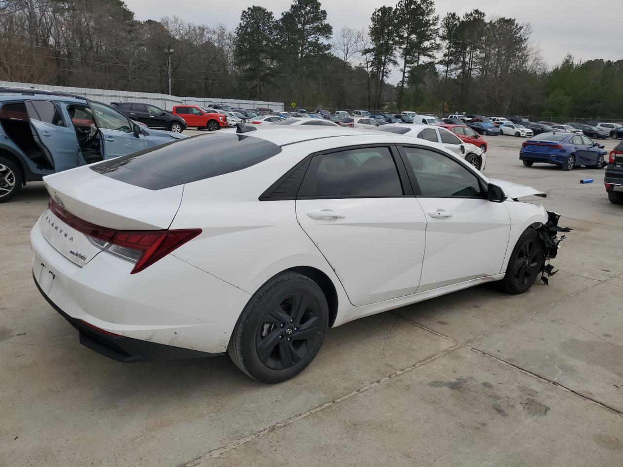 2023 HYUNDAI ELANTRA BLUE VIN:KMHLM4AJ2PU084529