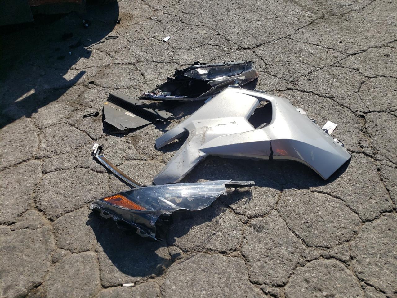 2022 TOYOTA RAV4 XLE VIN:2T3W1RFV5NW227167