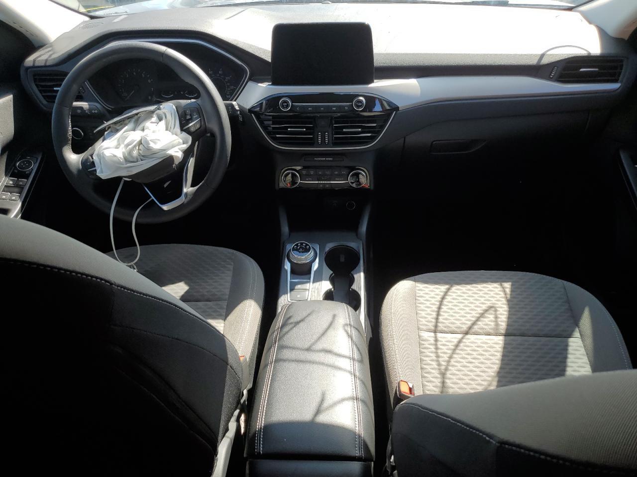 2022 FORD ESCAPE SE VIN:1FMCU0G64NUB89405