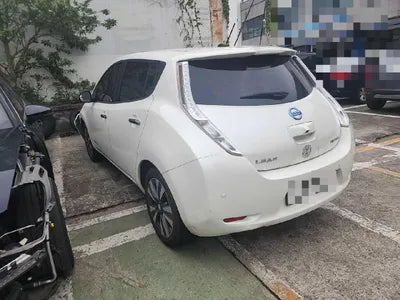 2015 Nissan Leaf VIN: