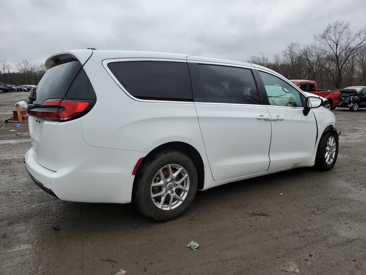 2024 CHRYSLER PACIFICA TOURING L VIN:2C4RC1BG9RR116556