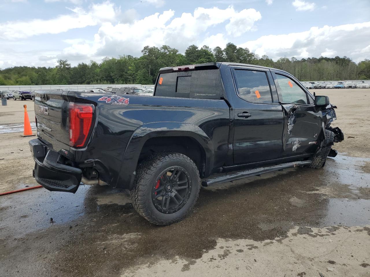 2022 GMC SIERRA K1500 AT4 VIN:1GTPUEEL5NZ600261