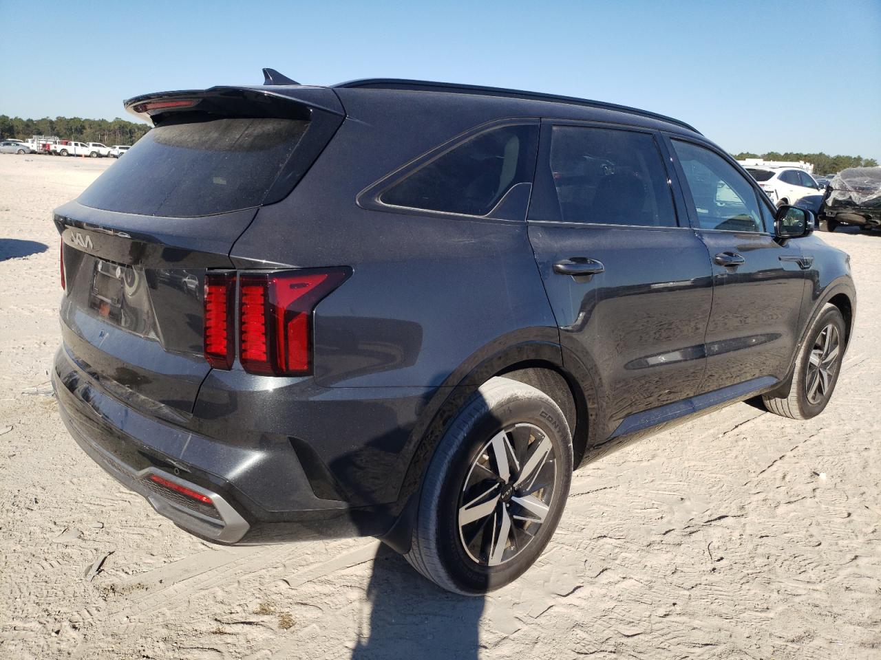 2023 KIA SORENTO S VIN:5XYRL4LC0PG230850