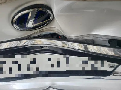 2019 Lexus ES 300 VIN: