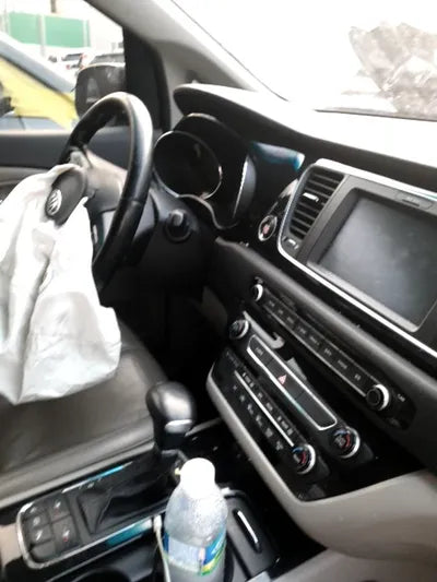 2016 Kia Carnival VIN: