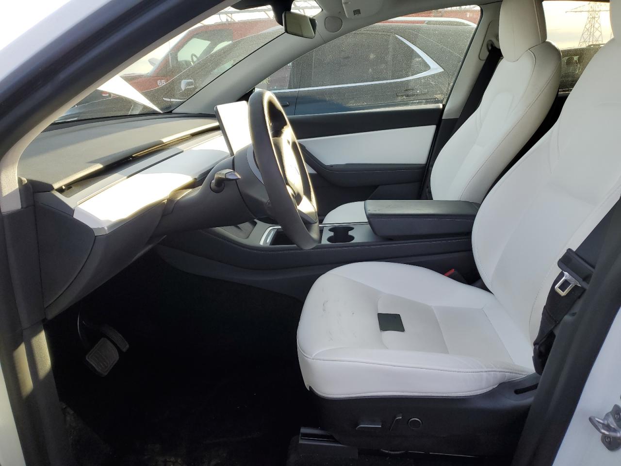 2022 TESLA MODEL Y  VIN:7SAYGAEE5NF390016