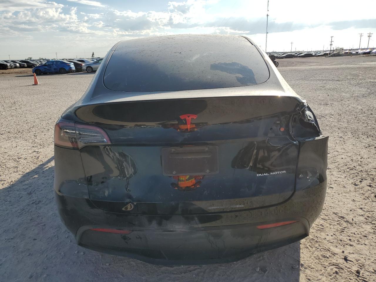 2023 TESLA MODEL Y  VIN:7SAYGDEE2PA154165
