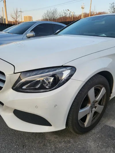 2018 Mercedes-Benz C 200 WDDWF4CB0JF709075 VIN:WDDWF4CB0JF709075