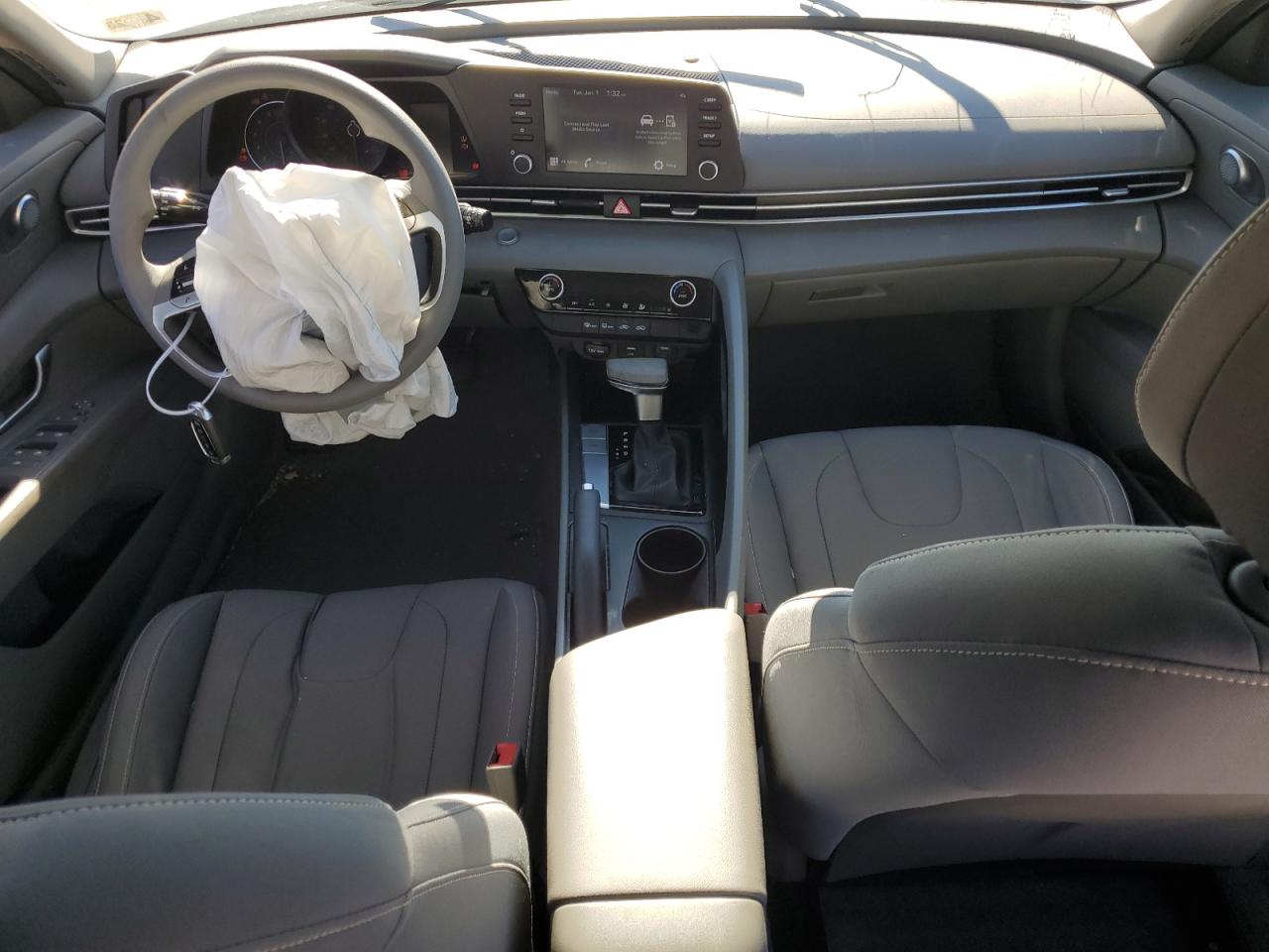 2023 HYUNDAI ELANTRA SEL VIN:5NPLM4AG0PH112928