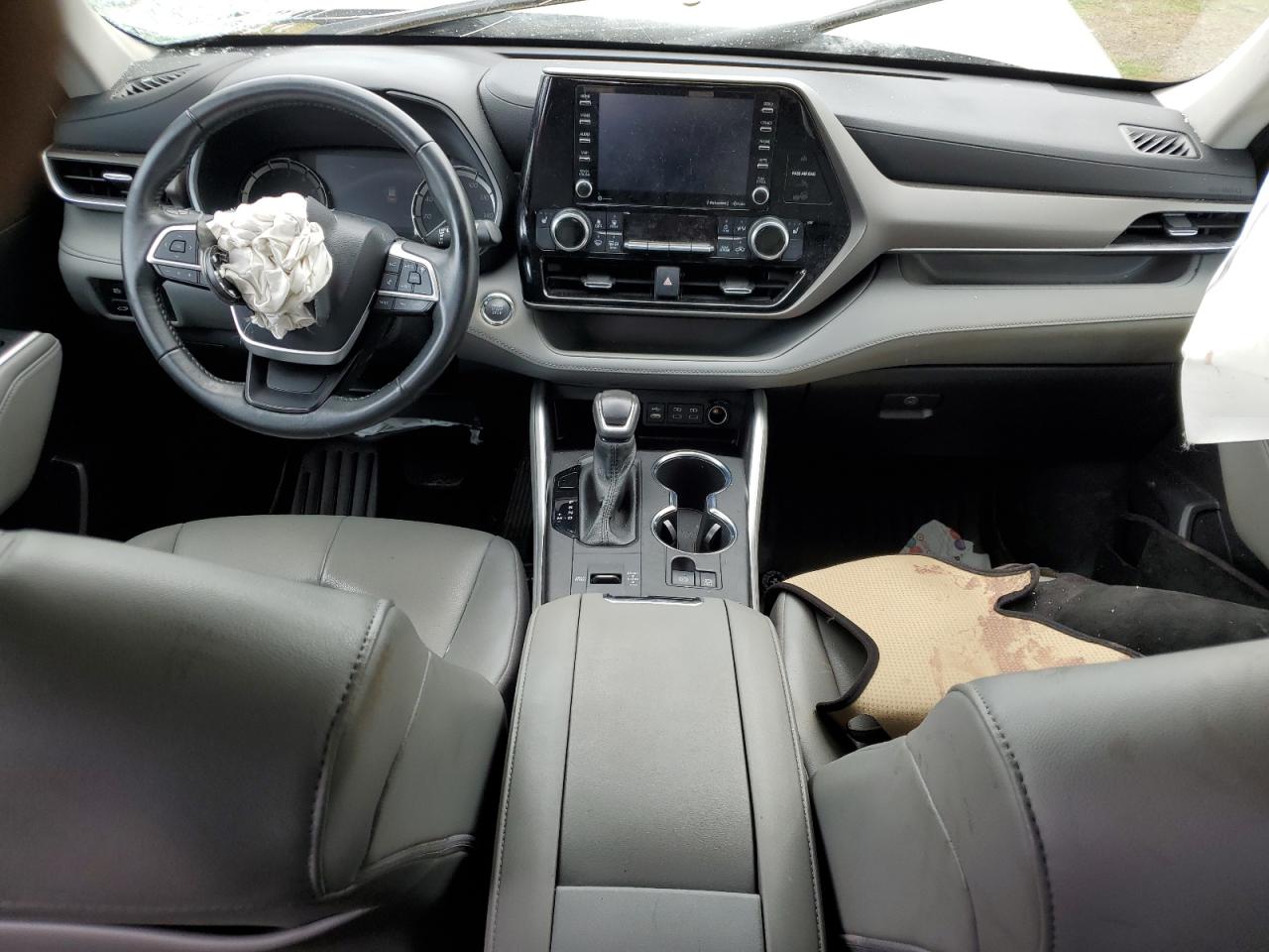 2022 TOYOTA HIGHLANDER XLE VIN:5TDGZRAH7NS546389