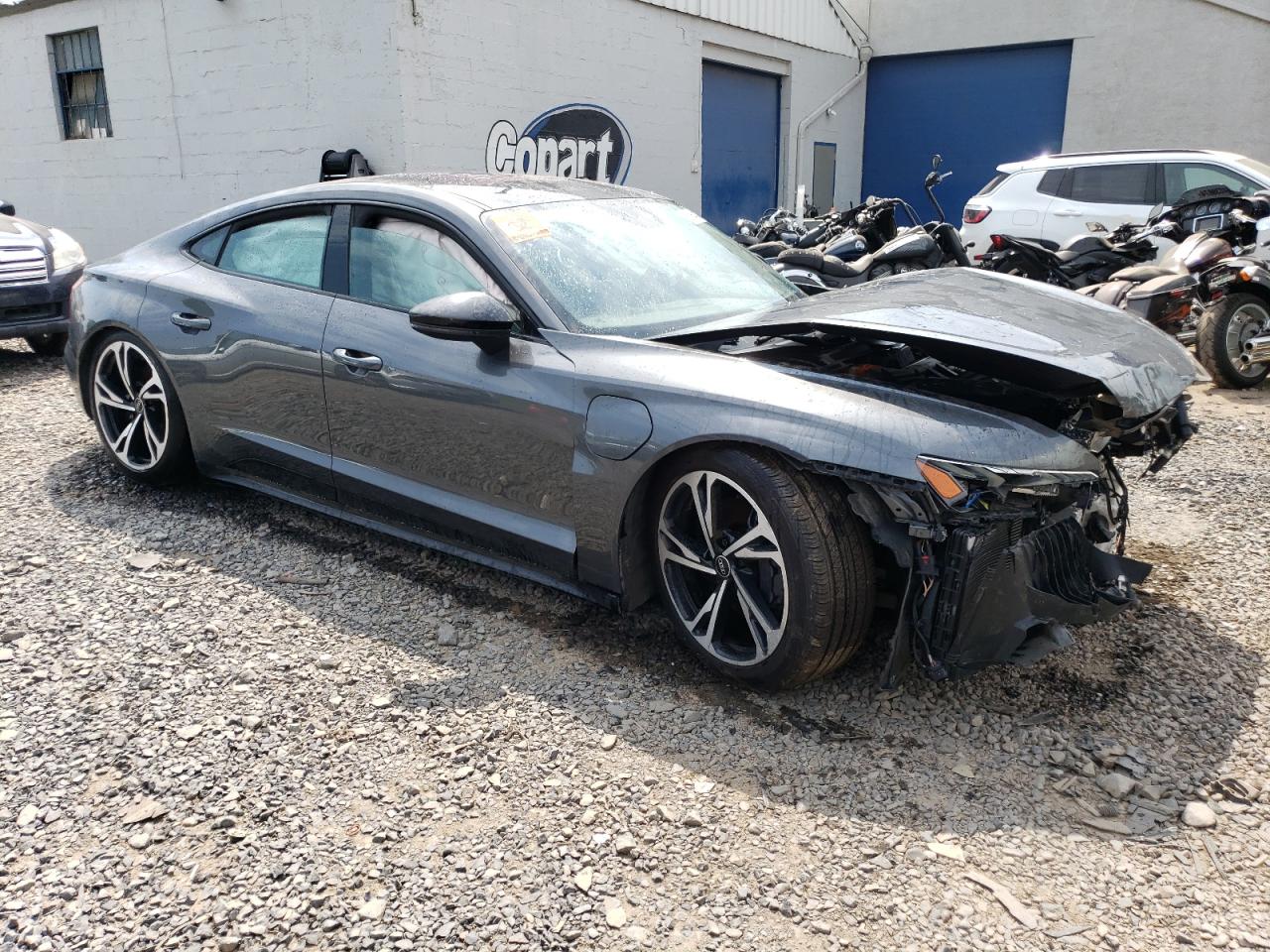 2022 AUDI E-TRON GT PREMIUM PLUS VIN:WAUCJBFW5N7004381