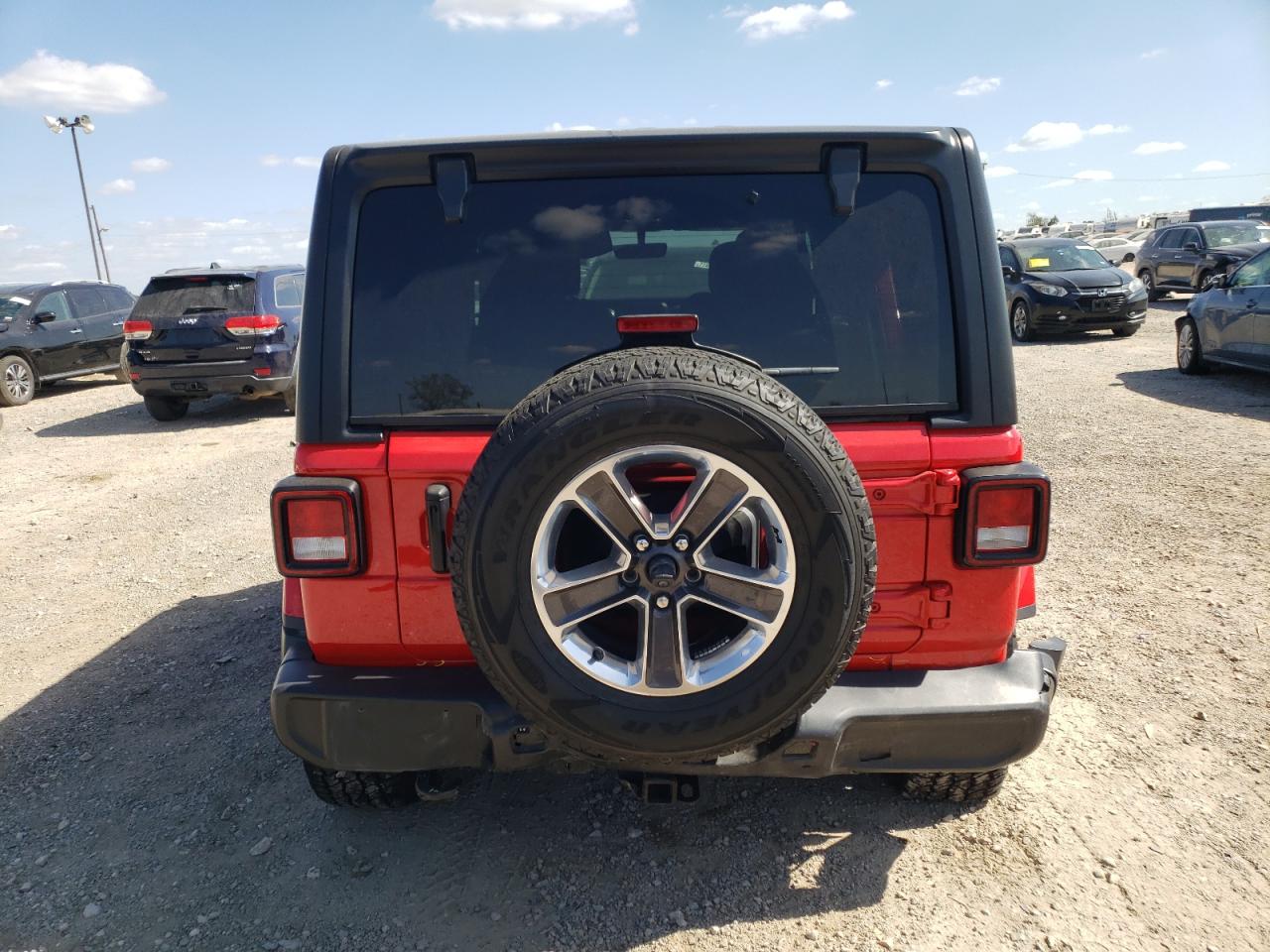 2022 JEEP WRANGLER UNLIMITED SAHARA VIN:1C4HJXEN7NW242625