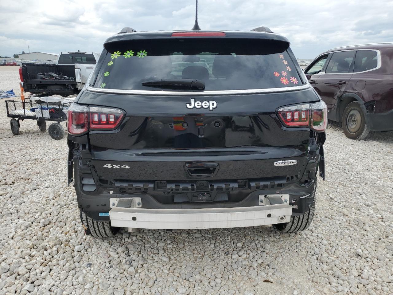 2023 JEEP COMPASS LATITUDE LUX VIN:3C4NJDFN3PT548777