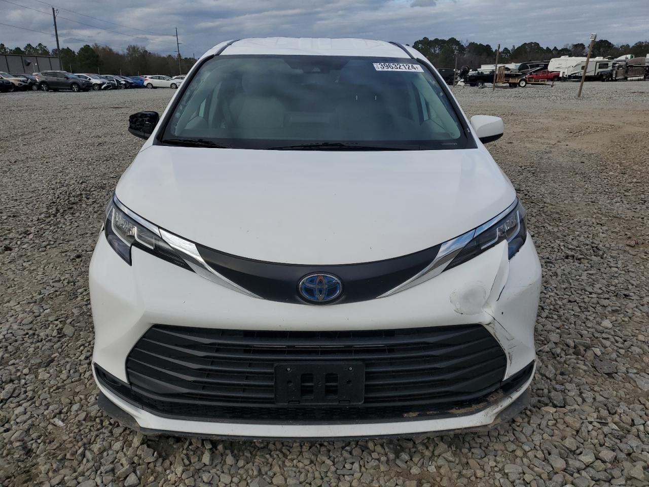 2022 TOYOTA SIENNA LE VIN:5TDKRKEC3NS116634
