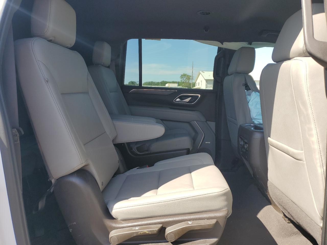 2022 CHEVROLET SUBURBAN K1500 LT VIN:1GNSKCKT4NR322789