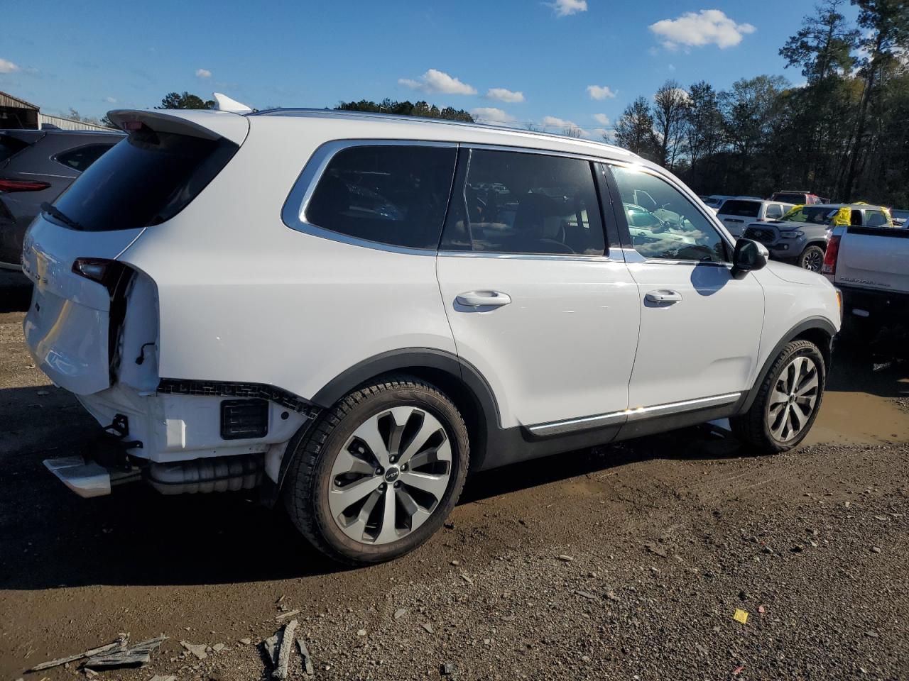 2022 KIA TELLURIDE EX VIN:5XYP34HC4NG231108