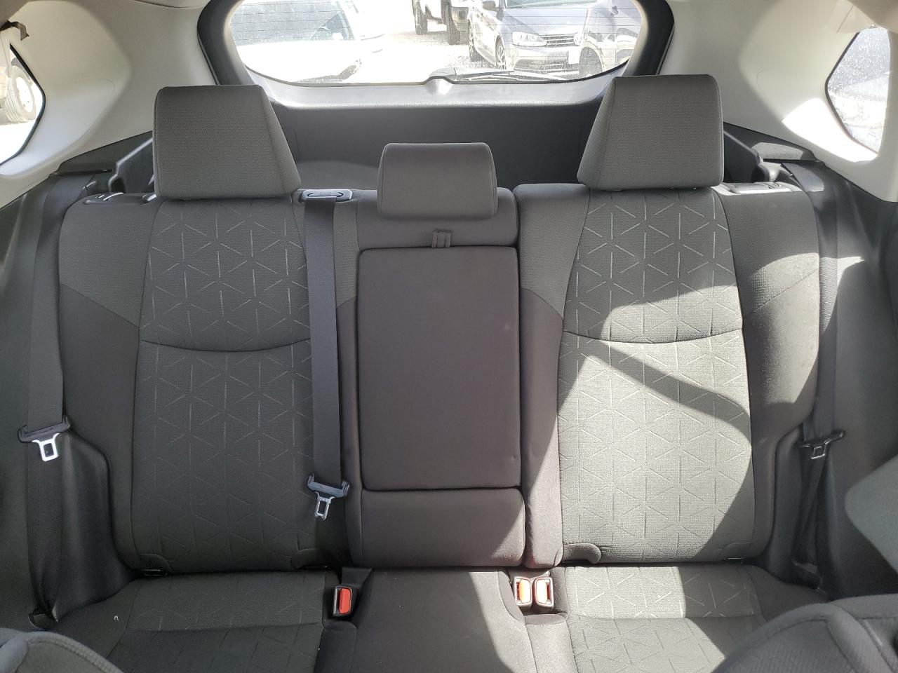 2022 TOYOTA RAV4 XLE VIN:2T3W1RFV2NW205353