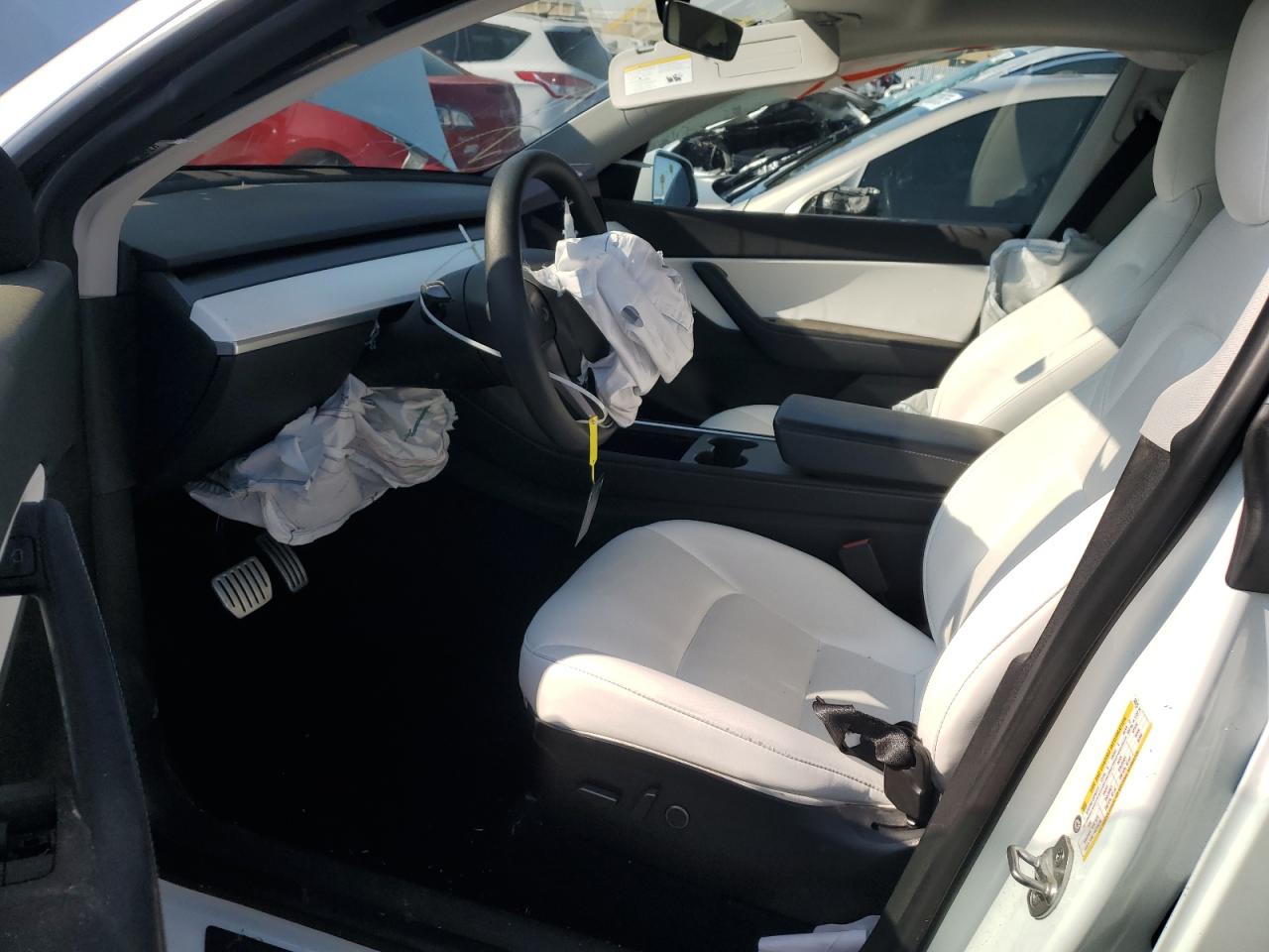 2022 TESLA MODEL Y  VIN:7SAYGDEF2NF366315