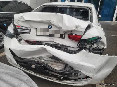 2016 BMW 320 WBA8A9102GK759828 VIN:WBA8A9102GK759828