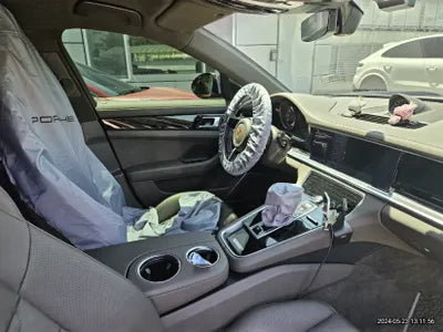 2020 Porsche Panamera VIN: