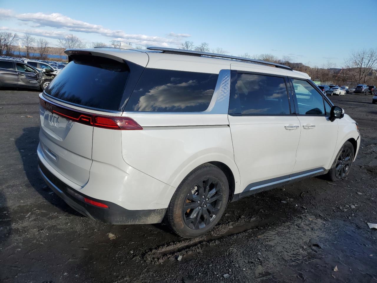 2024 KIA CARNIVAL SX VIN:KNDNE5H37R6358094