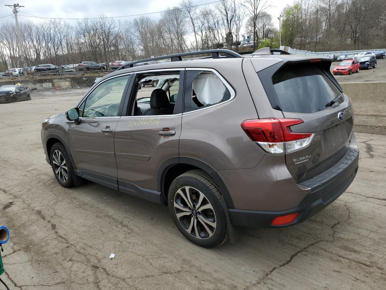 2022 SUBARU FORESTER LIMITED VIN:JF2SKAPC6NH437018