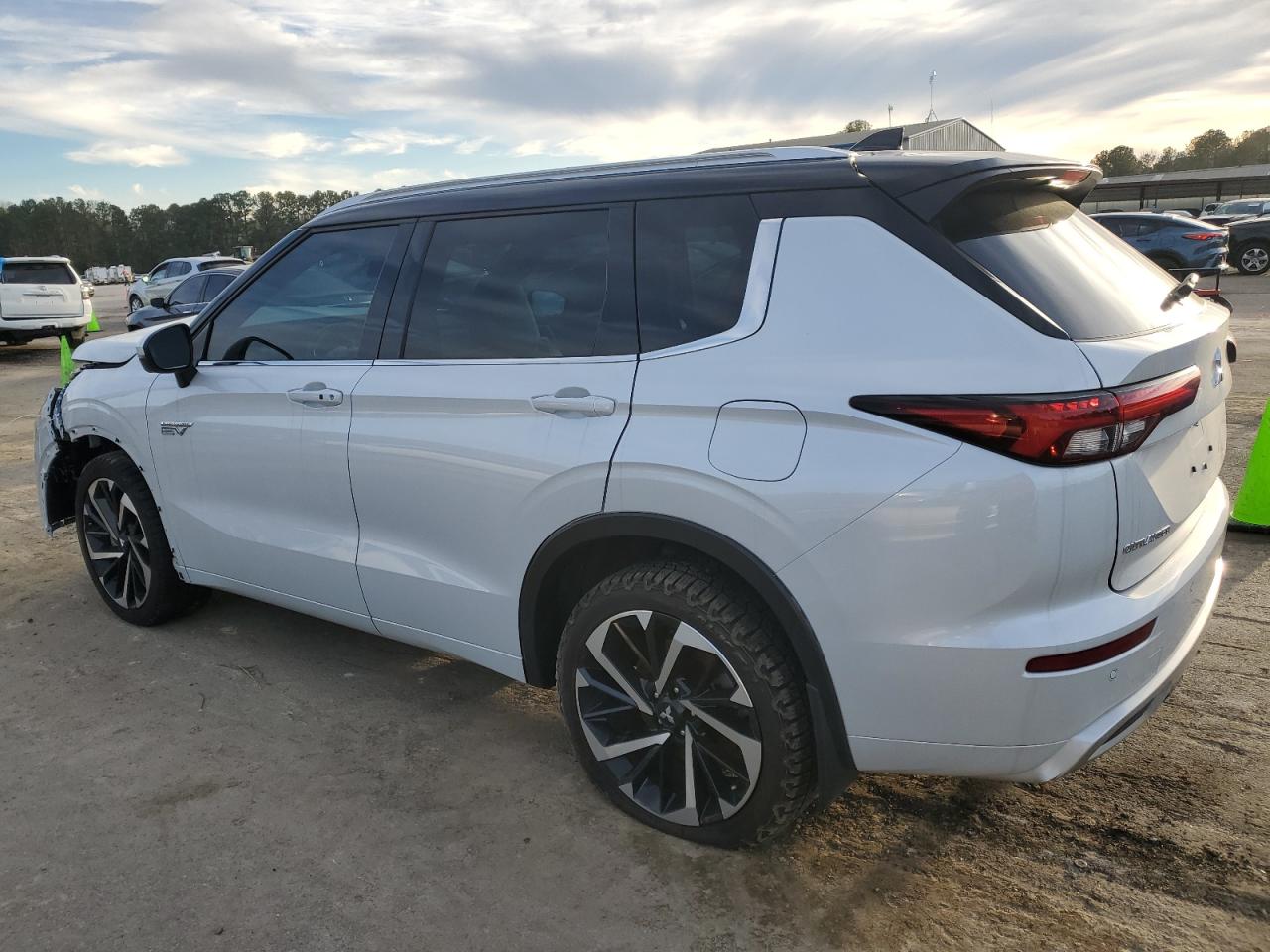 2023 MITSUBISHI OUTLANDER SEL VIN:JA4T5VA98PZ045437