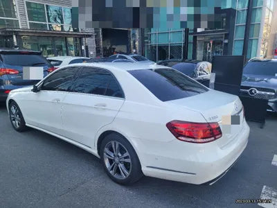 2015 Mercedes-Benz E 220 VIN: