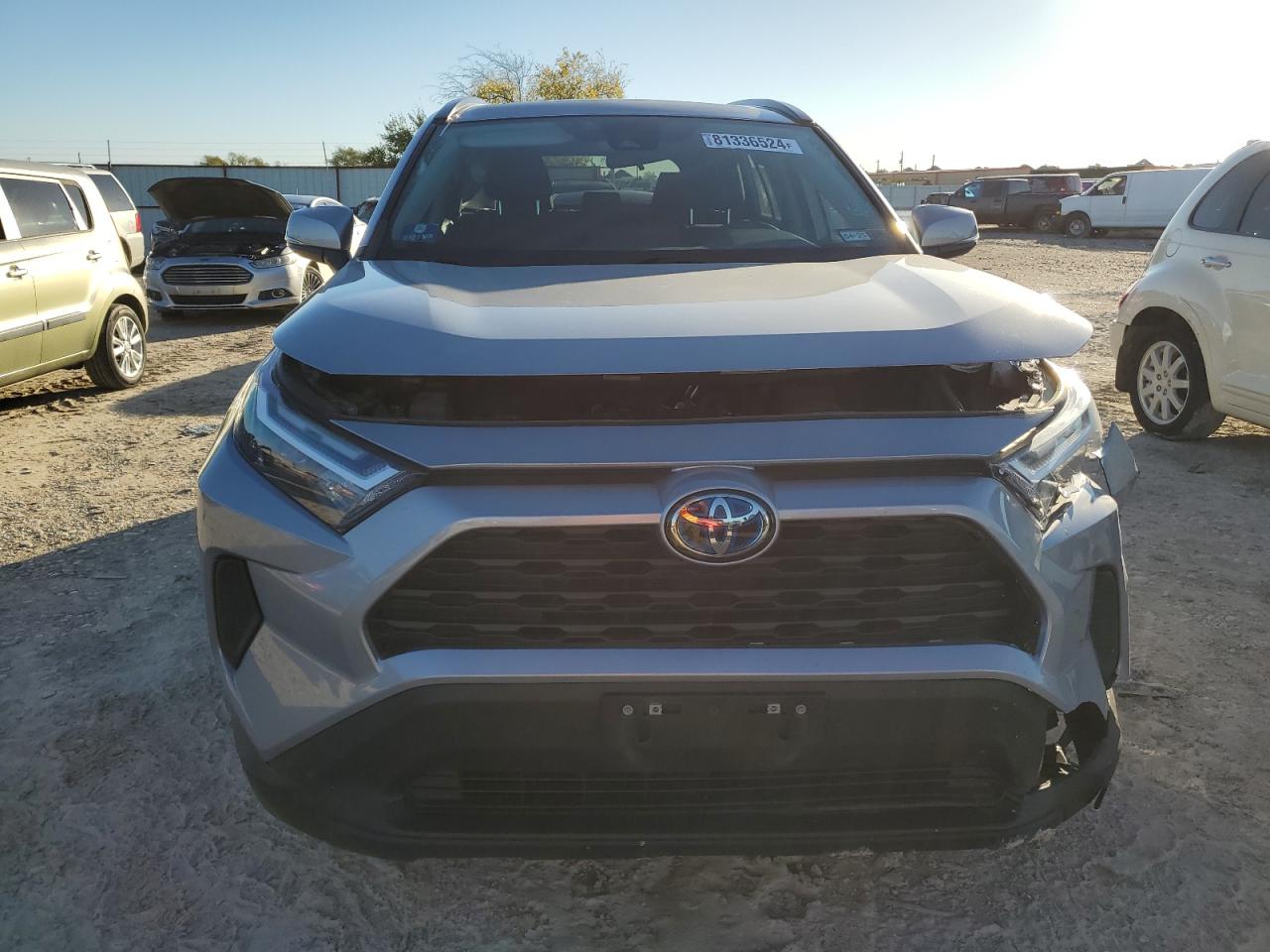 2022 TOYOTA RAV4 XLE VIN:2T3RWRFV2NW137604