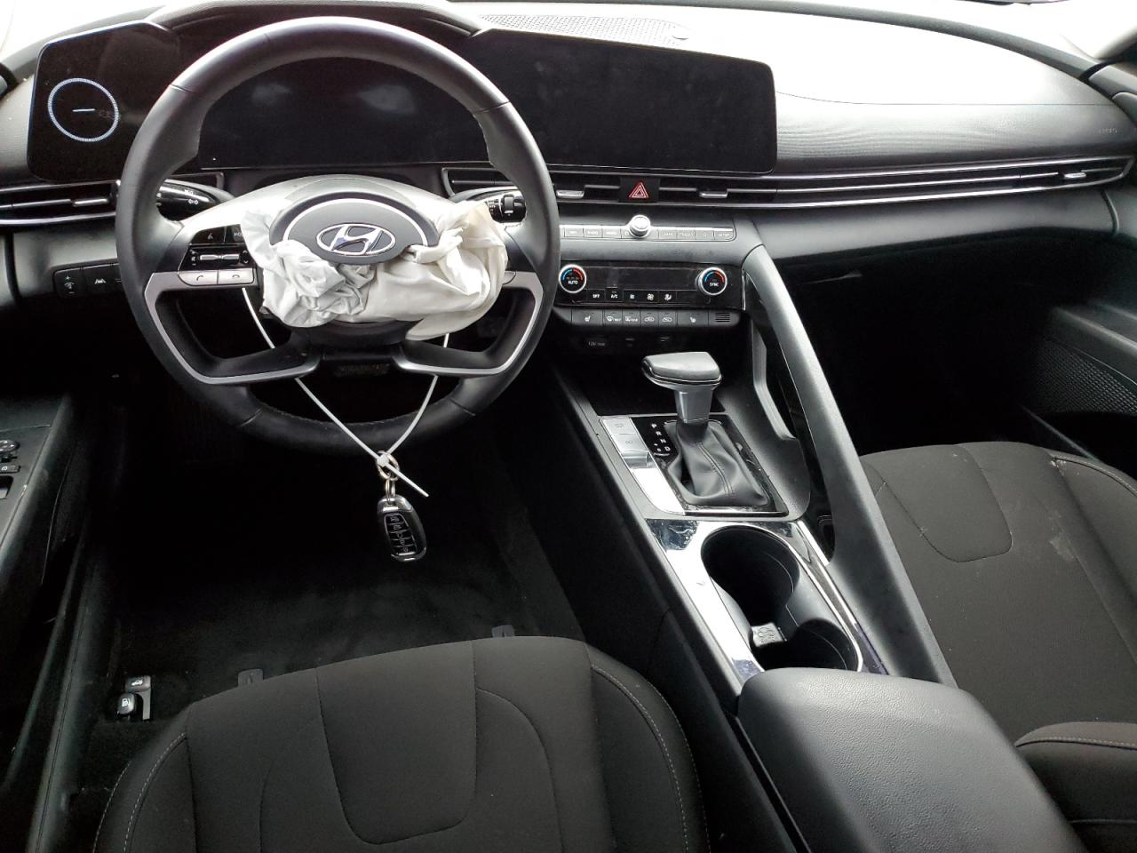 2023 HYUNDAI ELANTRA SEL VIN:5NPLS4AG8PH109975