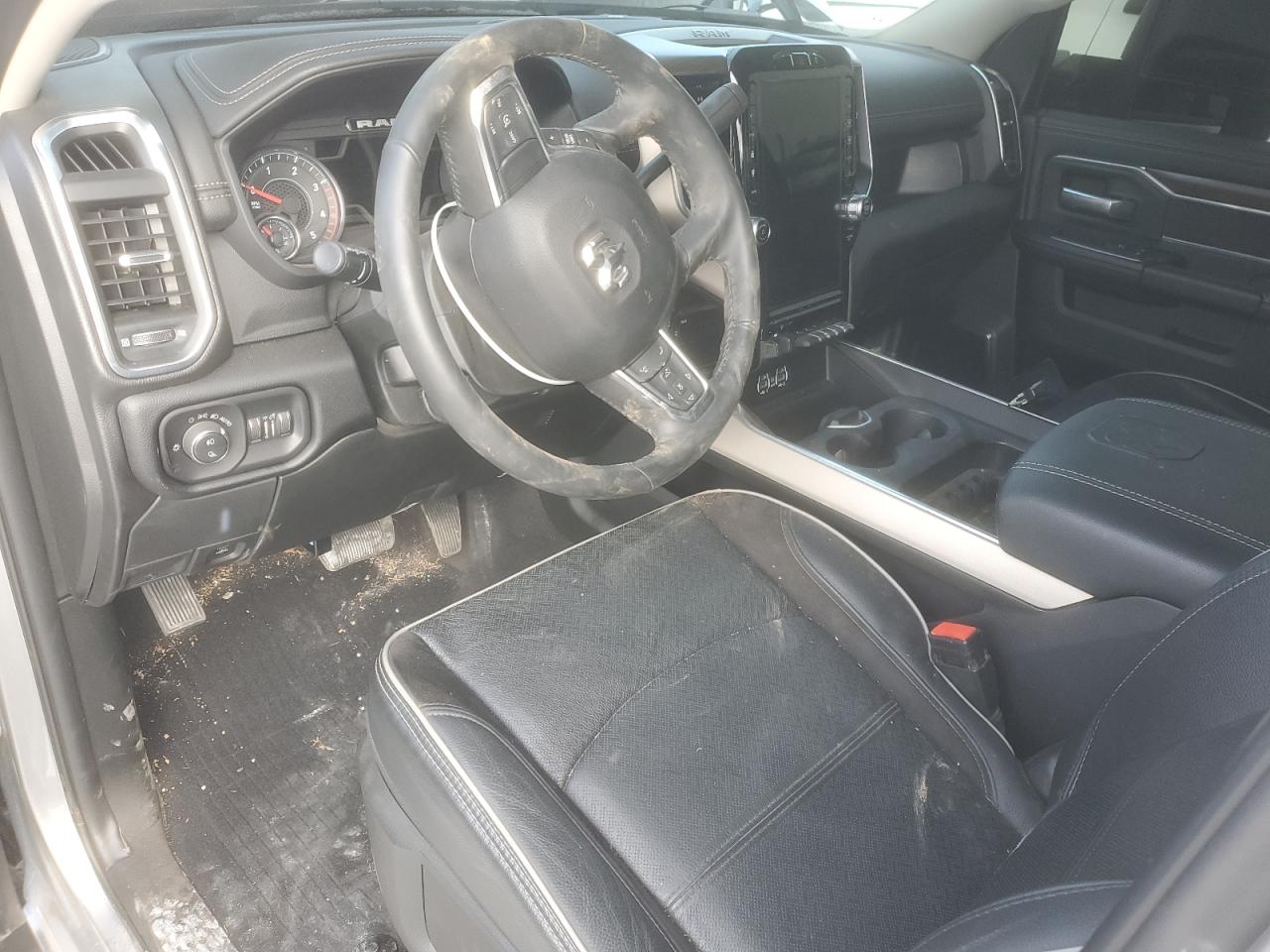 2024 RAM 3500 LARAMIE VIN:3C63RRJLXRG272877